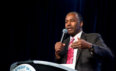 HUD Family Welcomes Secretary Carson (33165645921)