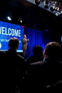 HUD Family Welcomes Secretary Carson (33293811105)
