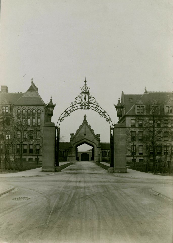 Hull Court, University of Chicago, November 1913 (NBY 916)