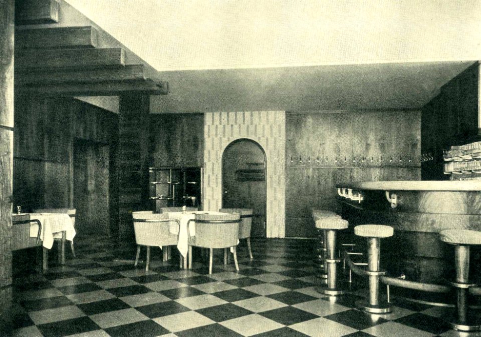 Hugo Schmölz (geb. 21. Januar 1879 in Sonthofen; gest. 27. April 1938 in Köln), Düsseldorf, Breidenbacher Hof, ein anderes Bild der Bar