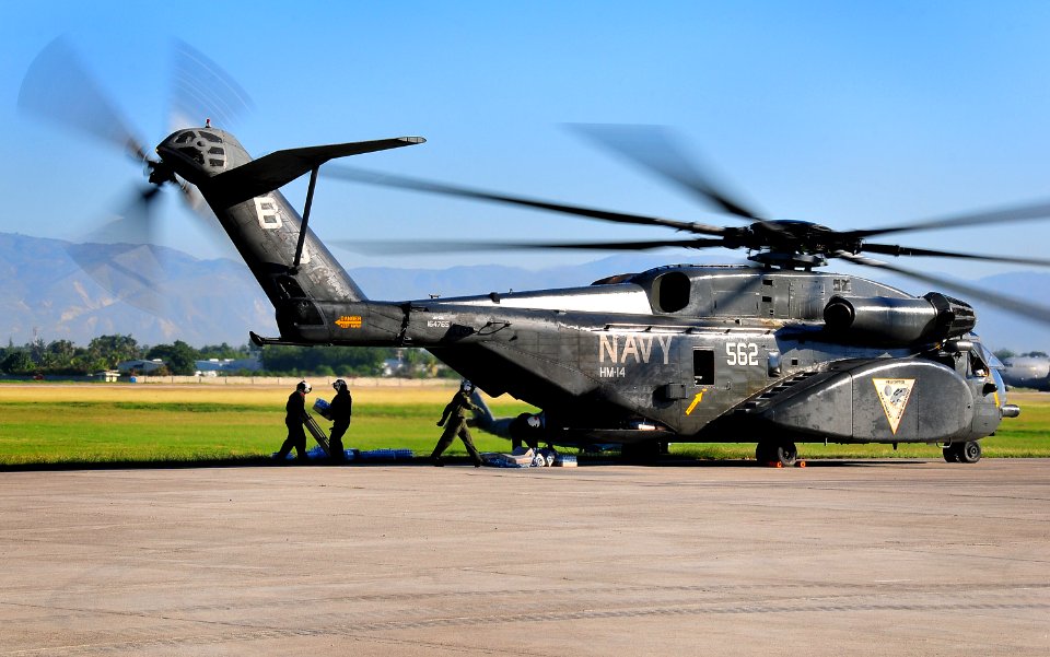 Humanitarian and disaster relief operations DVIDS240395