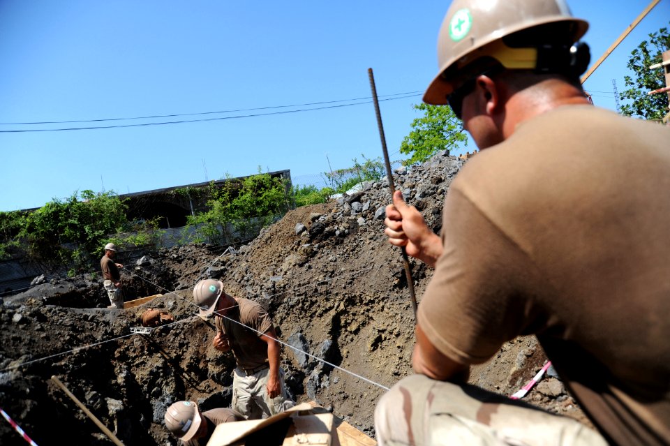 Humanitarian efforts in Comoros DVIDS228035