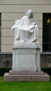 Humboldt-Universität zu Berlin 11