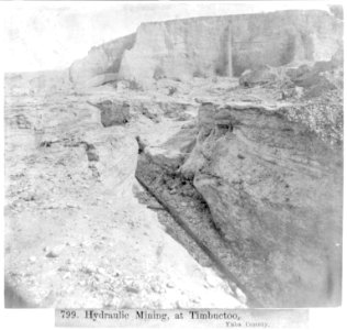Hydraulic Mining at Timbuctoo, Yuba County LCCN2002722243