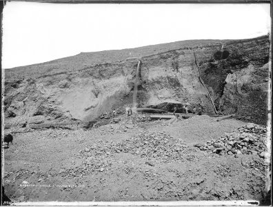 Hydraulic mining, near Virginia City, Madison County, Montana. - NARA - 516668