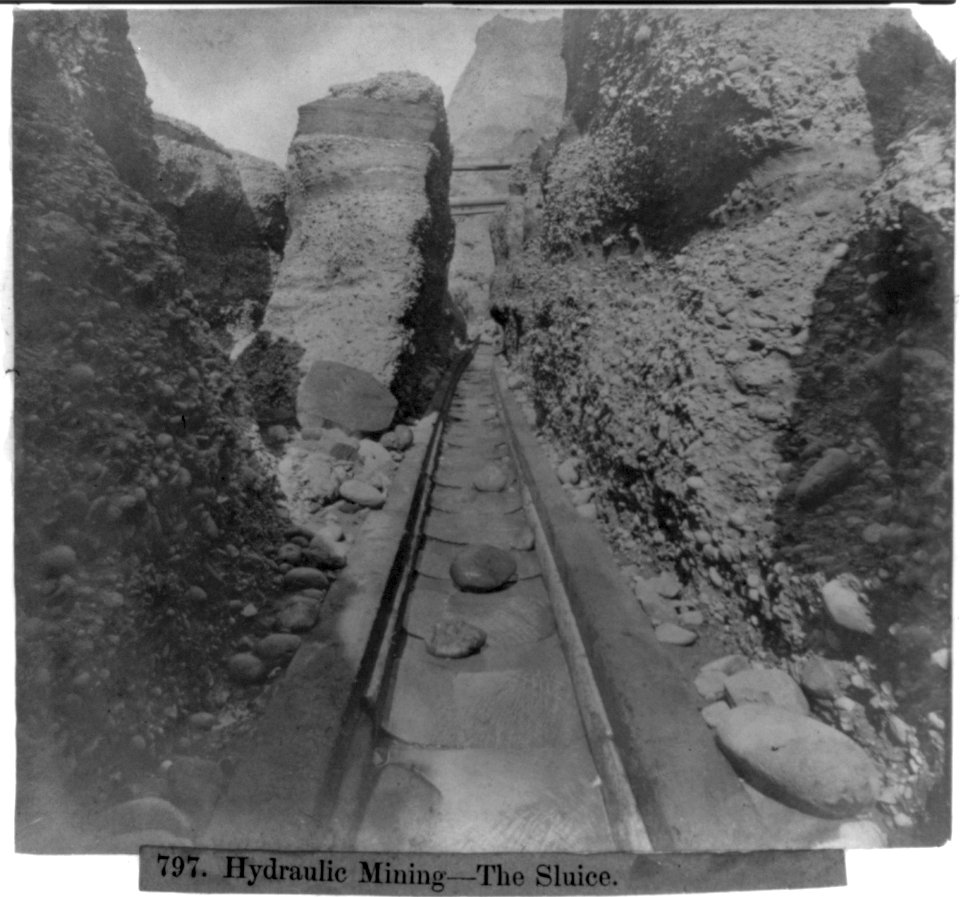 Hydraulic Mining-The Sluice LCCN2002723808