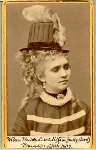 Hulda Lindelöf, porträtt - SMV - H7 081
