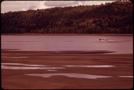 Hydro-electric-power-comes-from-the-columbia-river-and-other-water-sources-in-oregon101973 4271701959 o