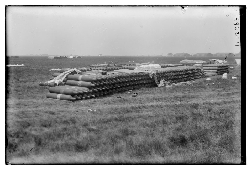 Hydrogen gas supplies for British airship R34, at Roosevelt Field, near Mineola, Long Island, 1919 LCCN2014709234
