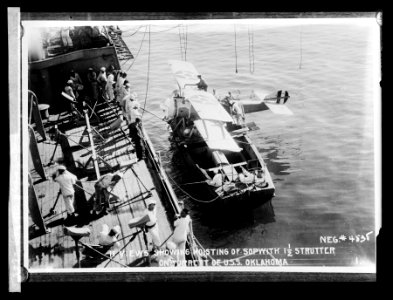 Hydroplane study LCCN2016823518