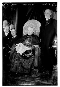 Hylan, Card. Hayes, Bishop J.J. Dunn LCCN2014717202