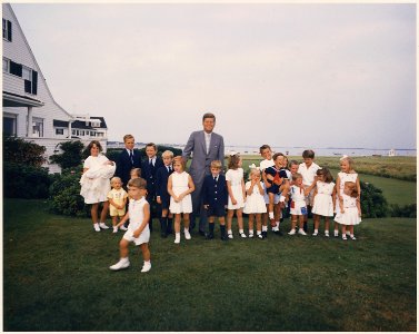 Hyannisport Weekend- President Kennedy with children - NARA - 194265 photo