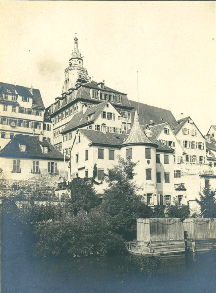 Hölderlinturm mit Badehäuschen (Fotografie ca1905)