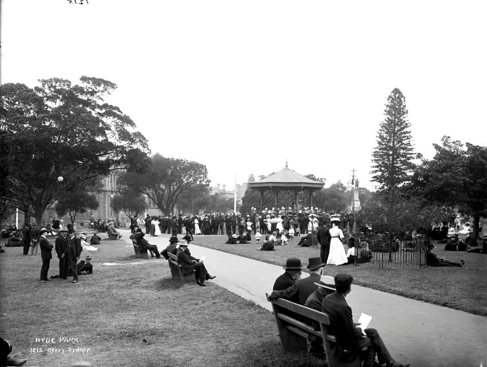 Hyde Park, Sydney from The Powerhouse Museum Collection