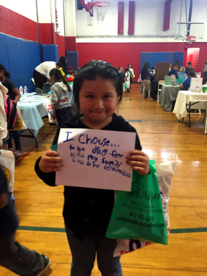 I choose...to be drug-free, to put my family first, to be responsible (18021116719)