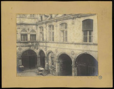Hôtel de Pins, rue des Chapeliers. - FRAC31555 26Fi36