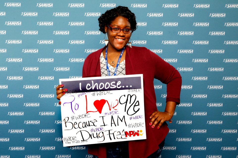 I choose...To love Me because I am drug free -W8DFC (18162400215)