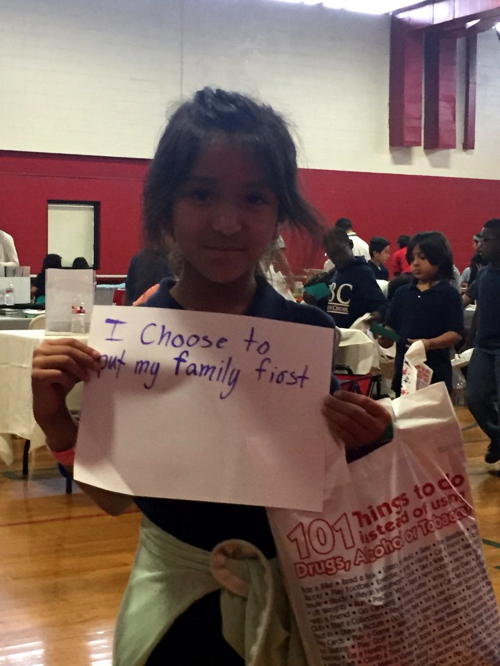 I choose...to put my family first (17584721674)