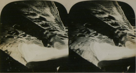 Ice cave Illecillewaet Glacier Photo C (HS85-10-19330)