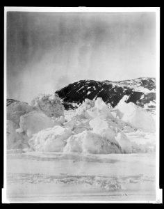 Ice foot - G.W. Rice. LCCN2009634175