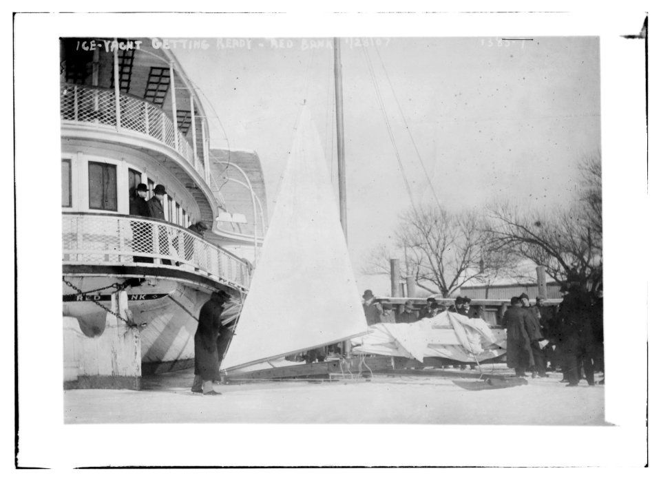 Ice-Yacht getting ready - Red Bank LCCN2014690022