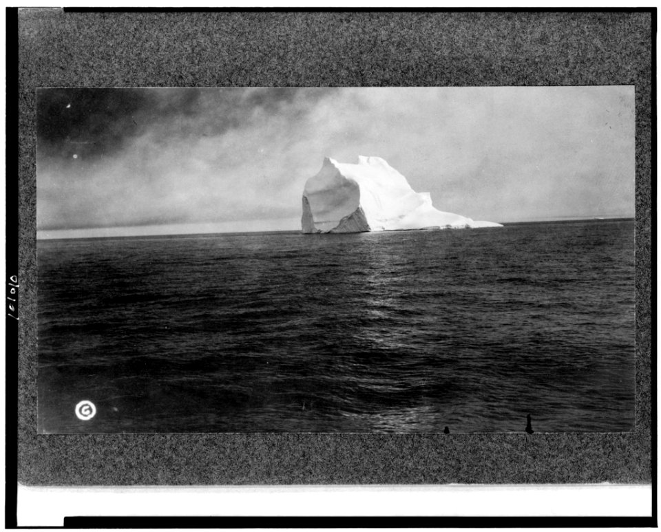 Iceberg surrounded by water in the Arctic LCCN90709450