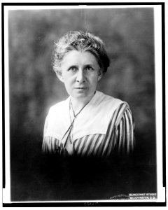 Ida Tarbell, half-length portrait, facing front LCCN97509160