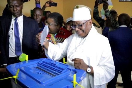 IBK voting in Bamako, 29 July 2018 photo