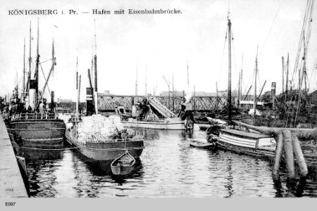 ID004629 E098 HafenEisenbahnbruecke