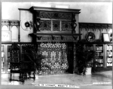 Ill. - Chicago - World's Columbian Exp. (Woman's Bldg.)- close-up of mantel in library LCCN2007678700