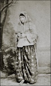 Ignaz Konigsberger's Verlag, Sarajewo (Bosnian Woman)