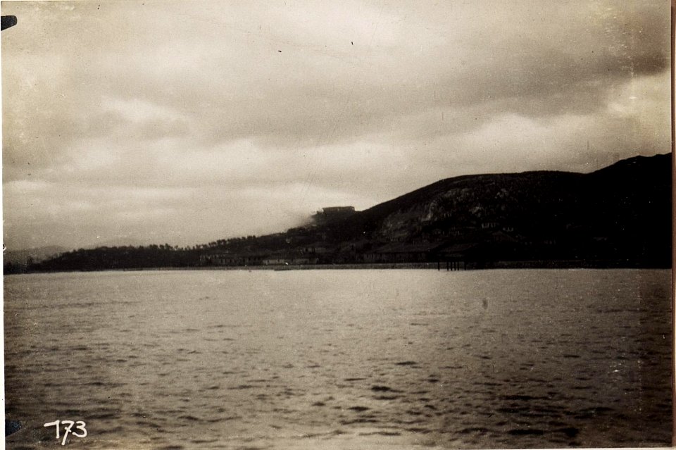 Im Hafen von Skutari. (BildID 15571245)
