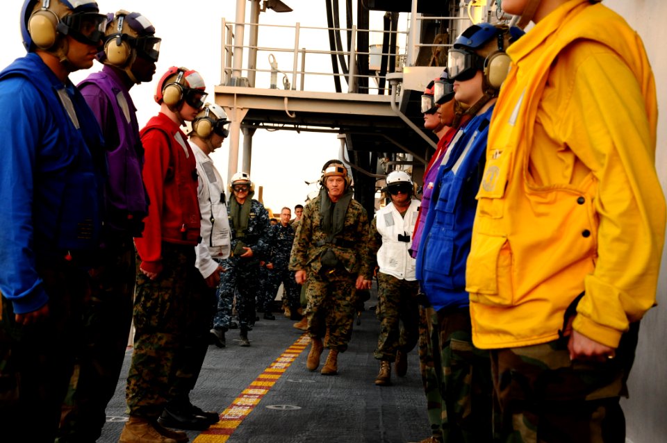 II Marine Expeditionary Force commanding general visits 22nd MEU during Operation Unified Response 100310-N-NL541-161