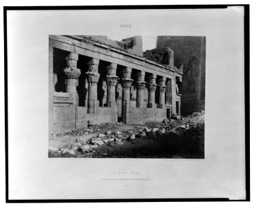 Ile de Fîleh (Philae) - temple de l'ouest - face orientale vue du point F - FT (monogram) Félix Teynard. LCCN2001695344