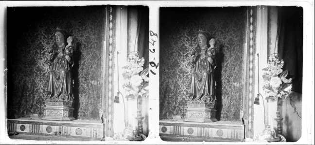 Imatge de Santa Maria a l ' interior d ' una església de Vilanova de Meià