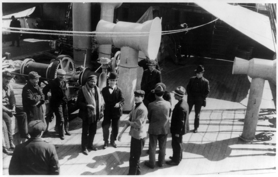 Immigrants on deck of Fried. der Grosse in steerage LCCN2001704435