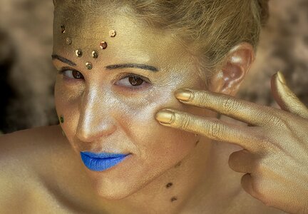 Glamour painting makeup