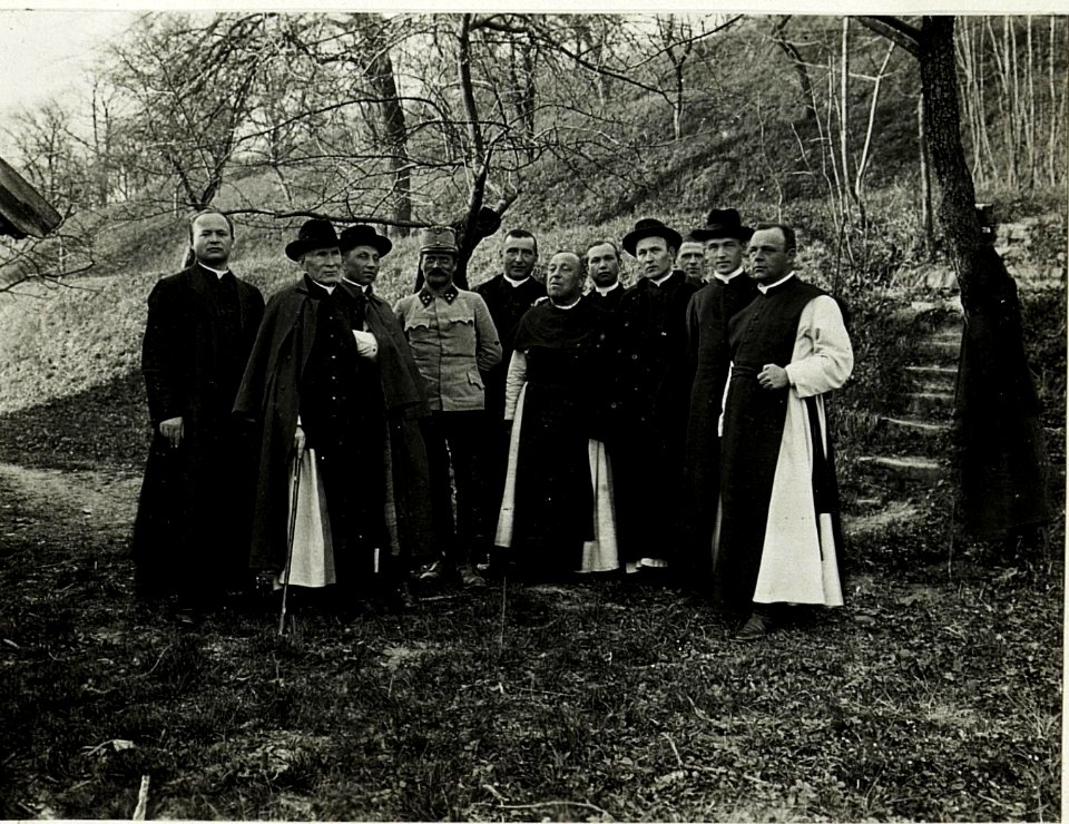 In einem galizischen Kloster. (BildID 15593051)
