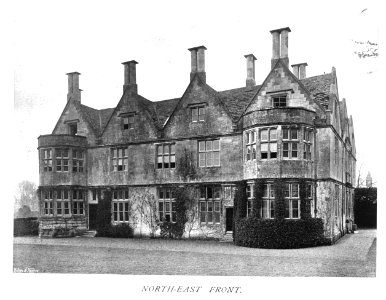 In English Homes Vol 2 Hanford House Dorset north-east front 31295007279283 0202