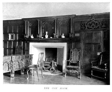 In English Homes Vol 2 Rothamsted Hertfordshire the oak room 31295007279283 0345