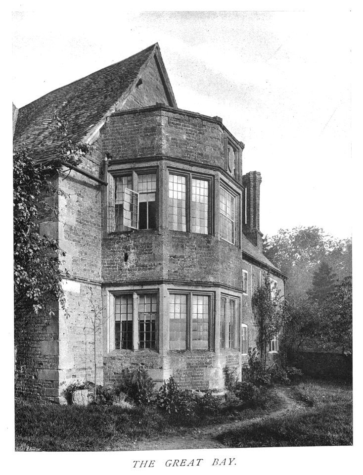 In English Homes Vol 2 Ragdale Old Hall Leicestershire the great bay 31295007279283 0327