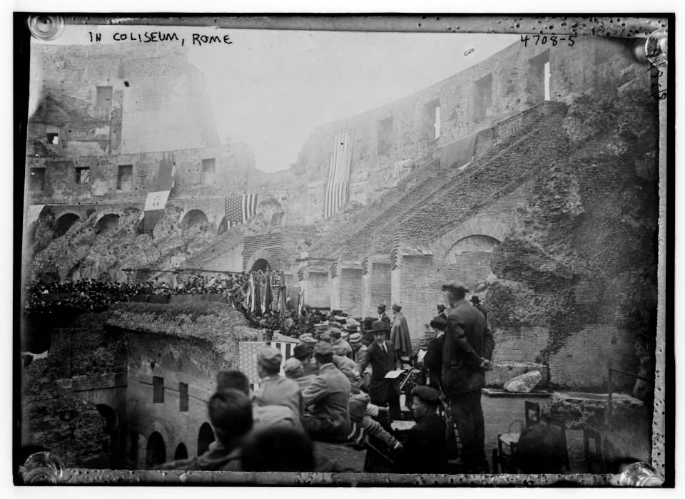 In Coliseum, Rome LCCN2014707694