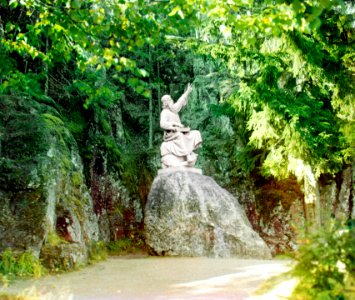 In Monrepos Park in Vyborg, Prokudin-Gorskii, LC-DIG-ppem-01390