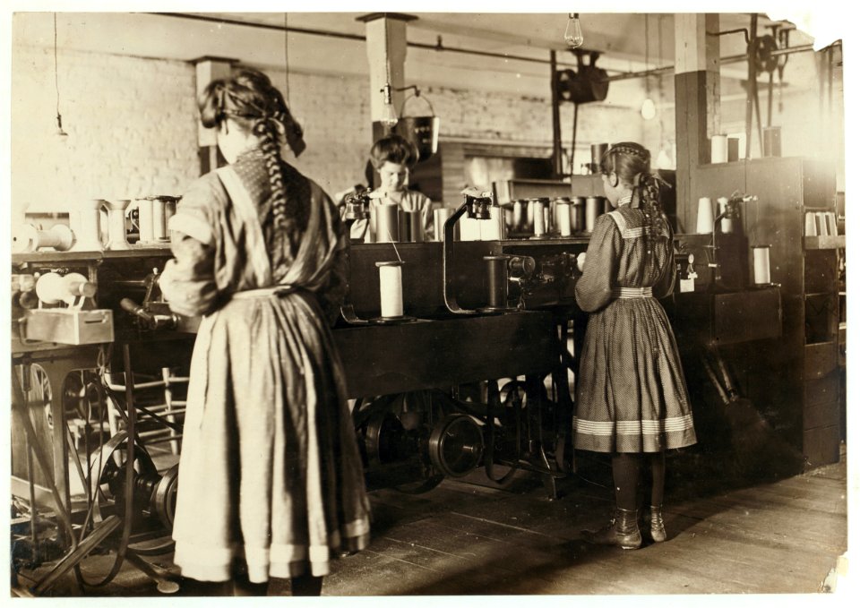 In the spool cotton dept. Bibb Mfg. Co., No. 1, Macon, Ga. Jan. 19, 1909. L.W.H. LOC nclc.01617
