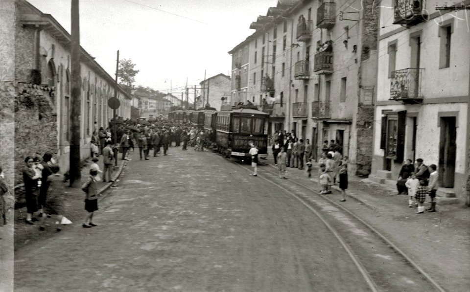 Inauguración de los nuevos tranvías en Andoain (2 de 2) - Fondo Car-Kutxa Fototeka
