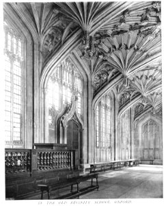 In English Homes Vol 2 In the old divinity school Oxford 31295007279283 0013