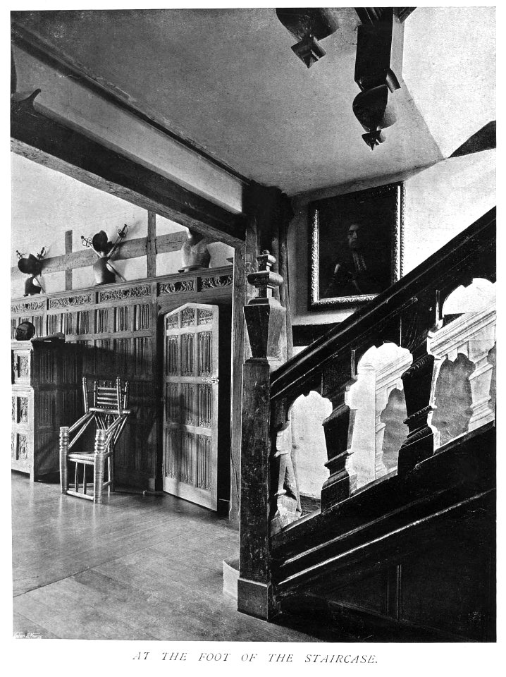 In English Homes Vol 2 Rothamsted Hertfordshire at the foot of the staircase 31295007279283 0339