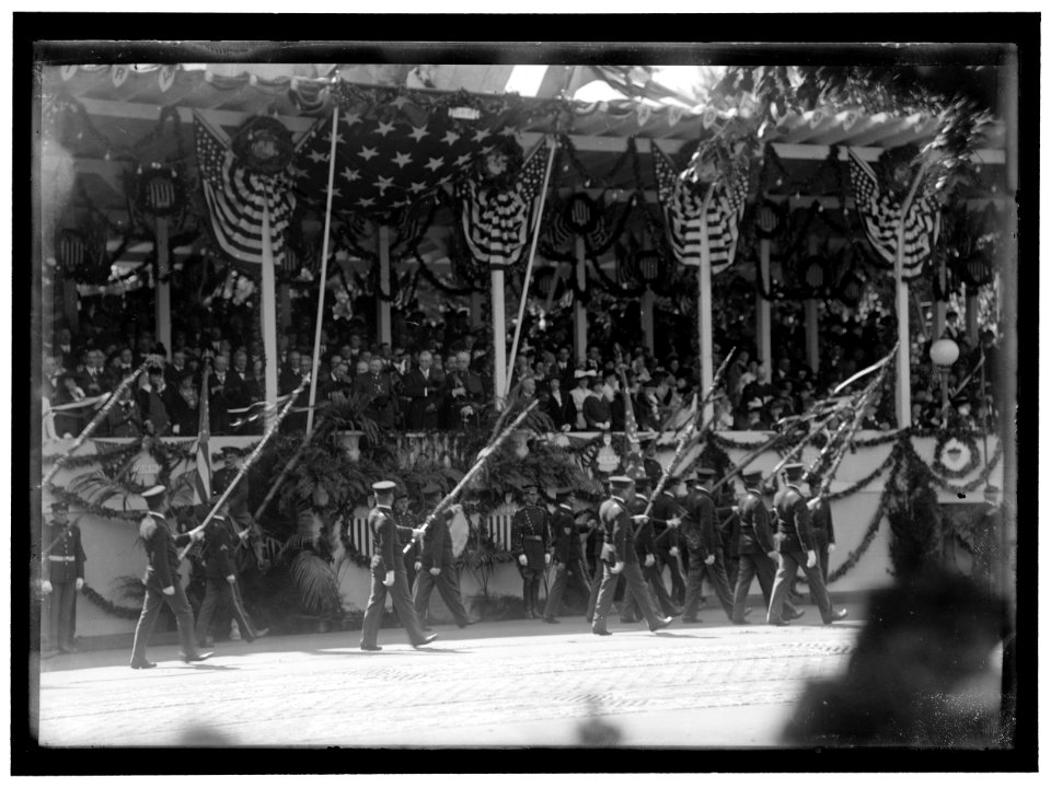 INAUGURAL PARADES LCCN2016865771