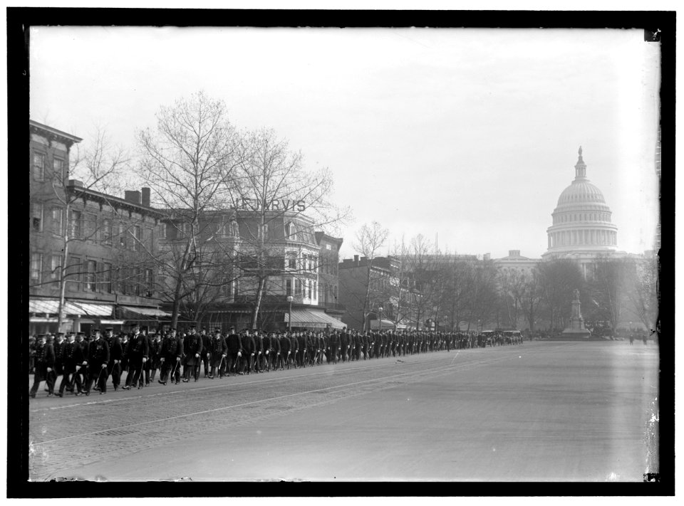 INAUGURAL PARADES. MILITARY UNIT IN PARADE LCCN2016867197