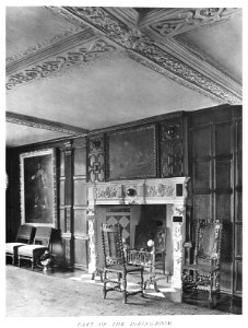 In English Homes Vol 2 Rothamsted Hertfordshire part of the dining room 31295007279283 0358